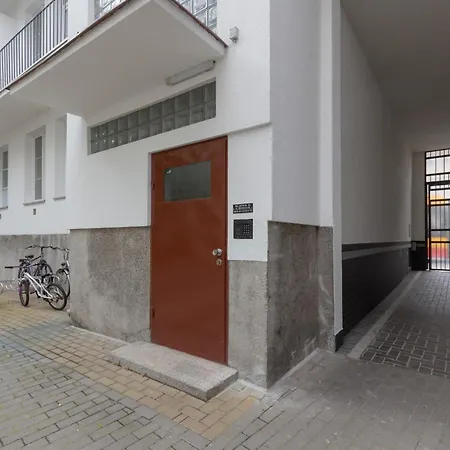 Miodowa Krasinski Garden By Renters * ורשה